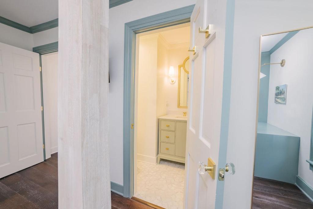 Guesthouse Charleston East 42 D エクステリア 写真
