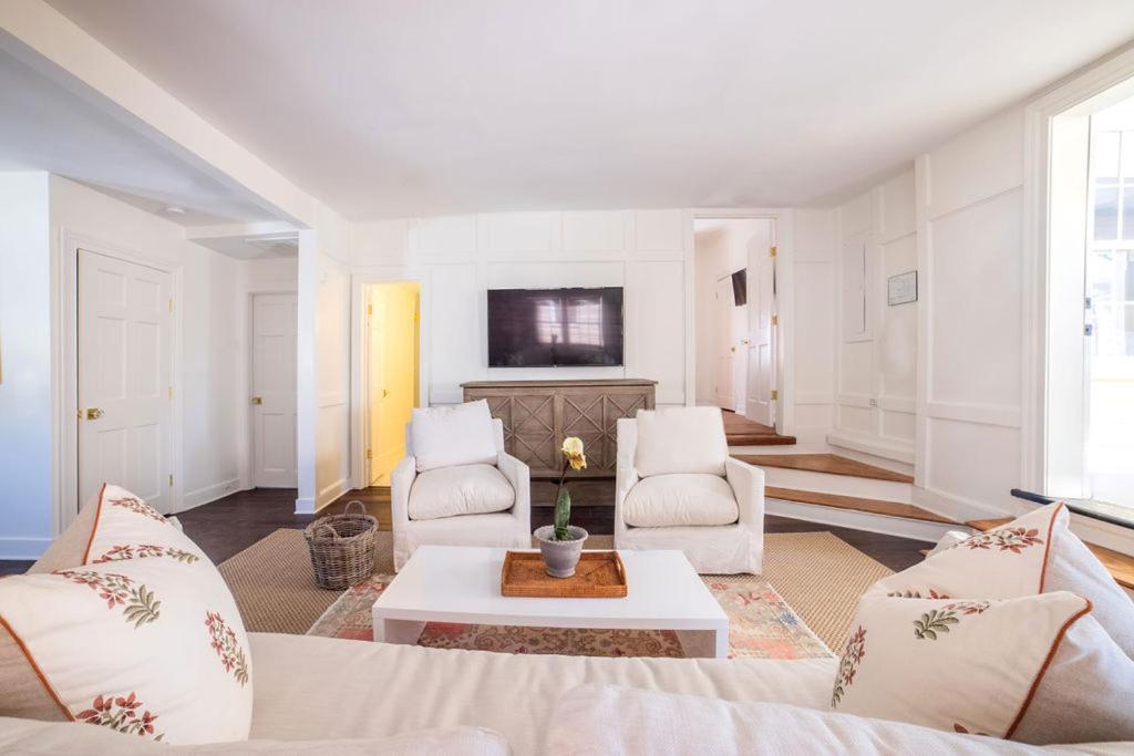 Guesthouse Charleston East 42 D エクステリア 写真