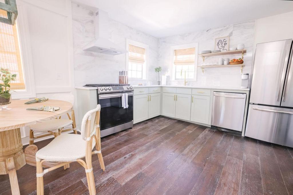 Guesthouse Charleston East 42 D エクステリア 写真